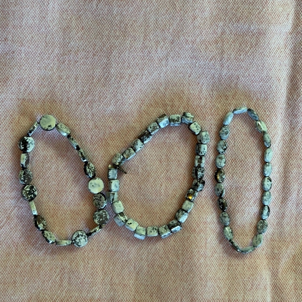 Marlyn Schiff Faux Stone Gray Blue Beaded Bracelet Set Modern Stack 3 bracelets